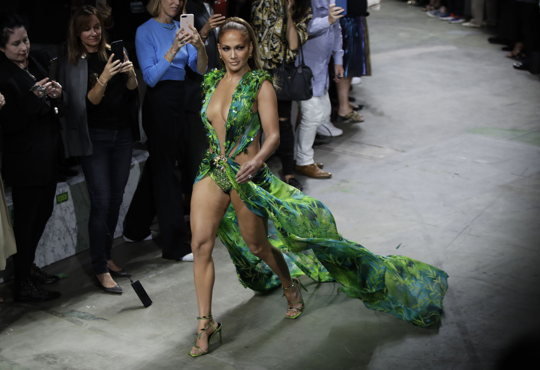 Italy Fashion S/S 2020 Versace